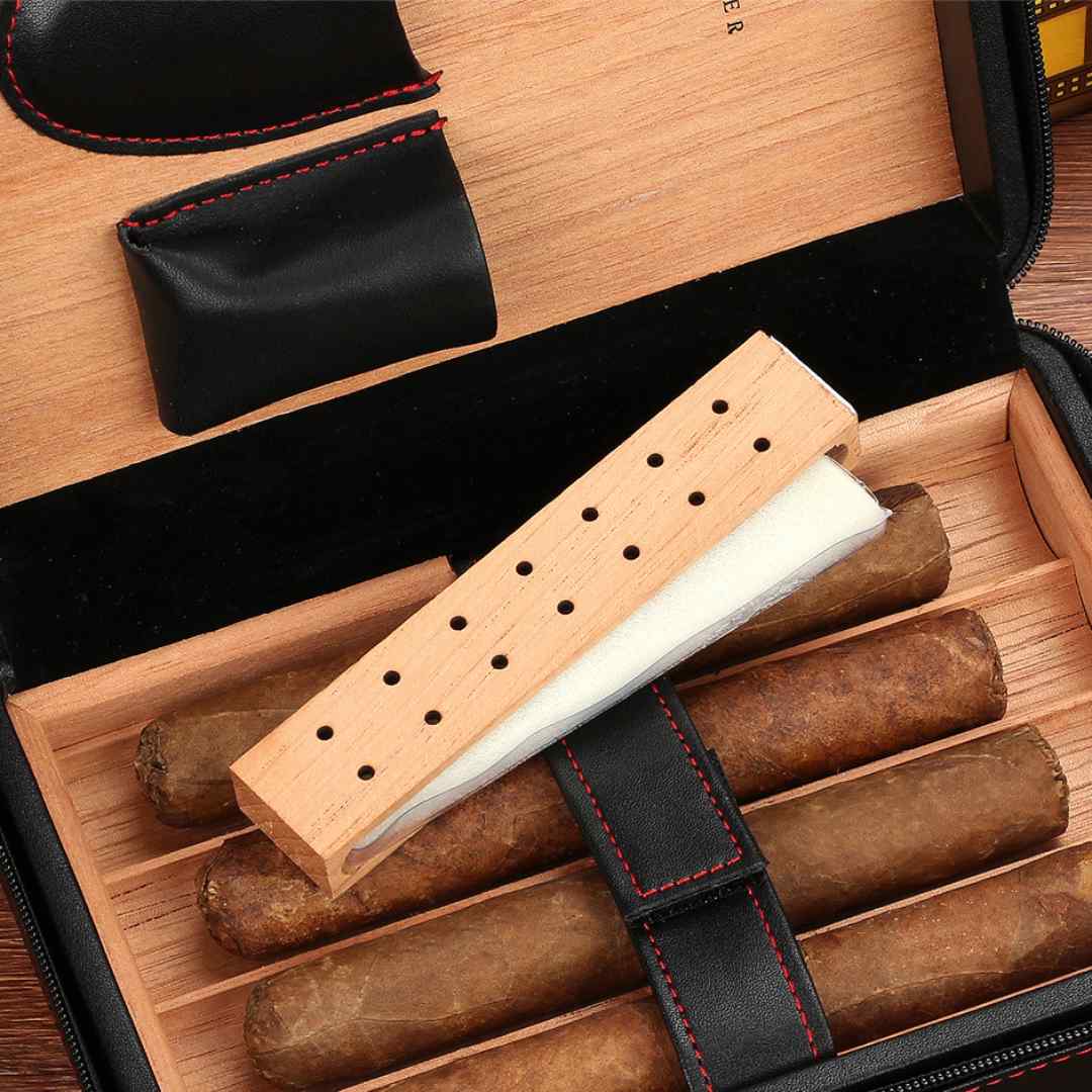 Elegant Cedar Wood Humidor & Travel Cigar Set with Lighter & Guillotine Cutter