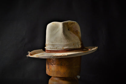 Sierra Nevada - distressed white fedora